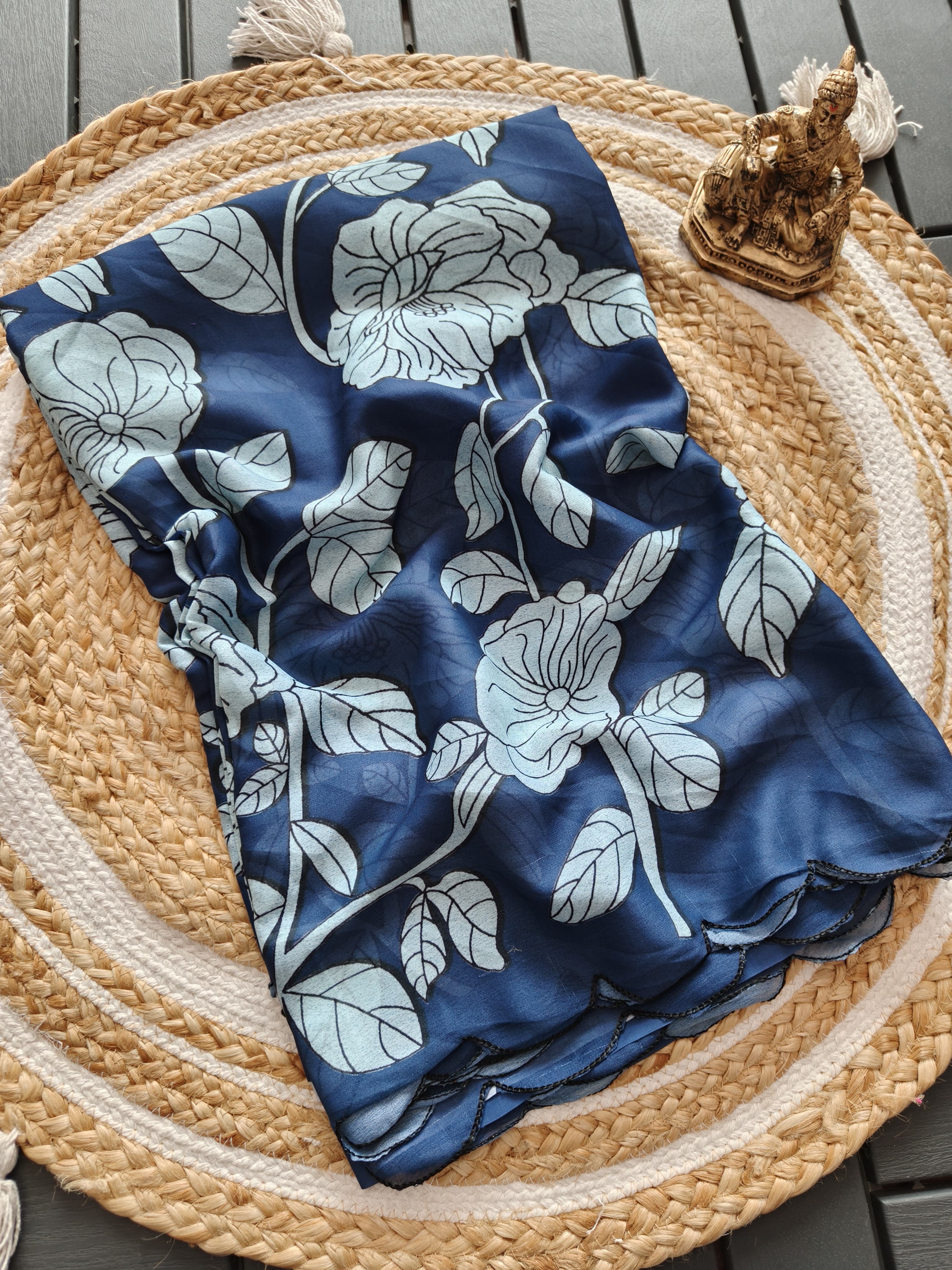 Heavy Marshmallow Georgette Leaf Digital Print Saree with Brasso Effect