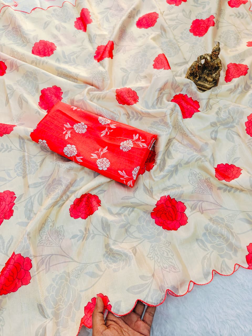 Heavy Handloom Tussar Silk Saree with Rose Digital Print