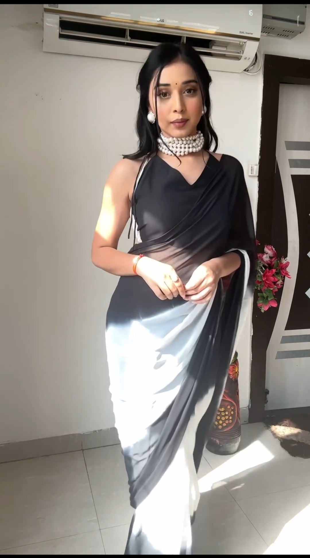 Monochrome Grace Georgette Silk Saree