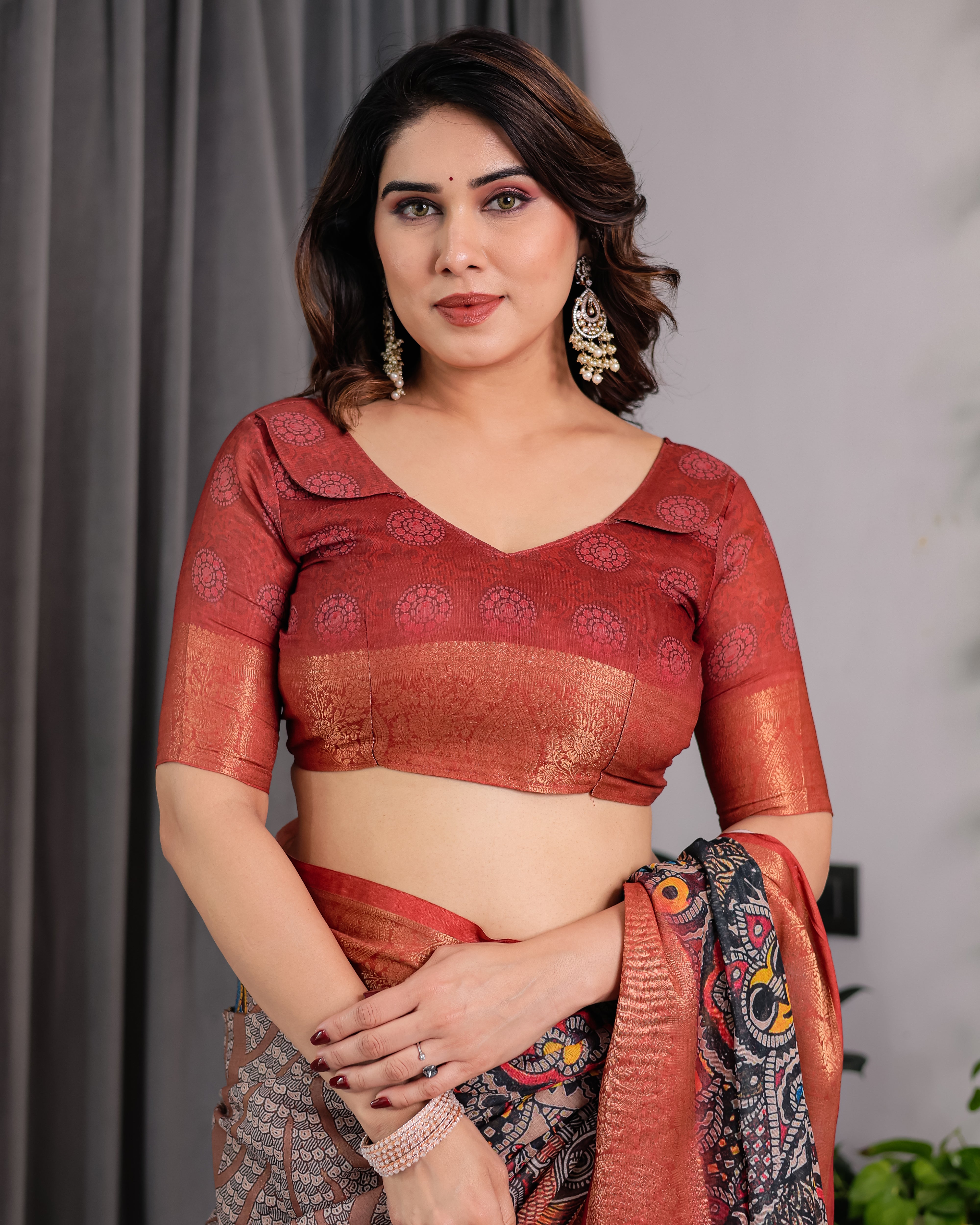 Pure Handloom Linen Floral Printed Saree with Zari Border