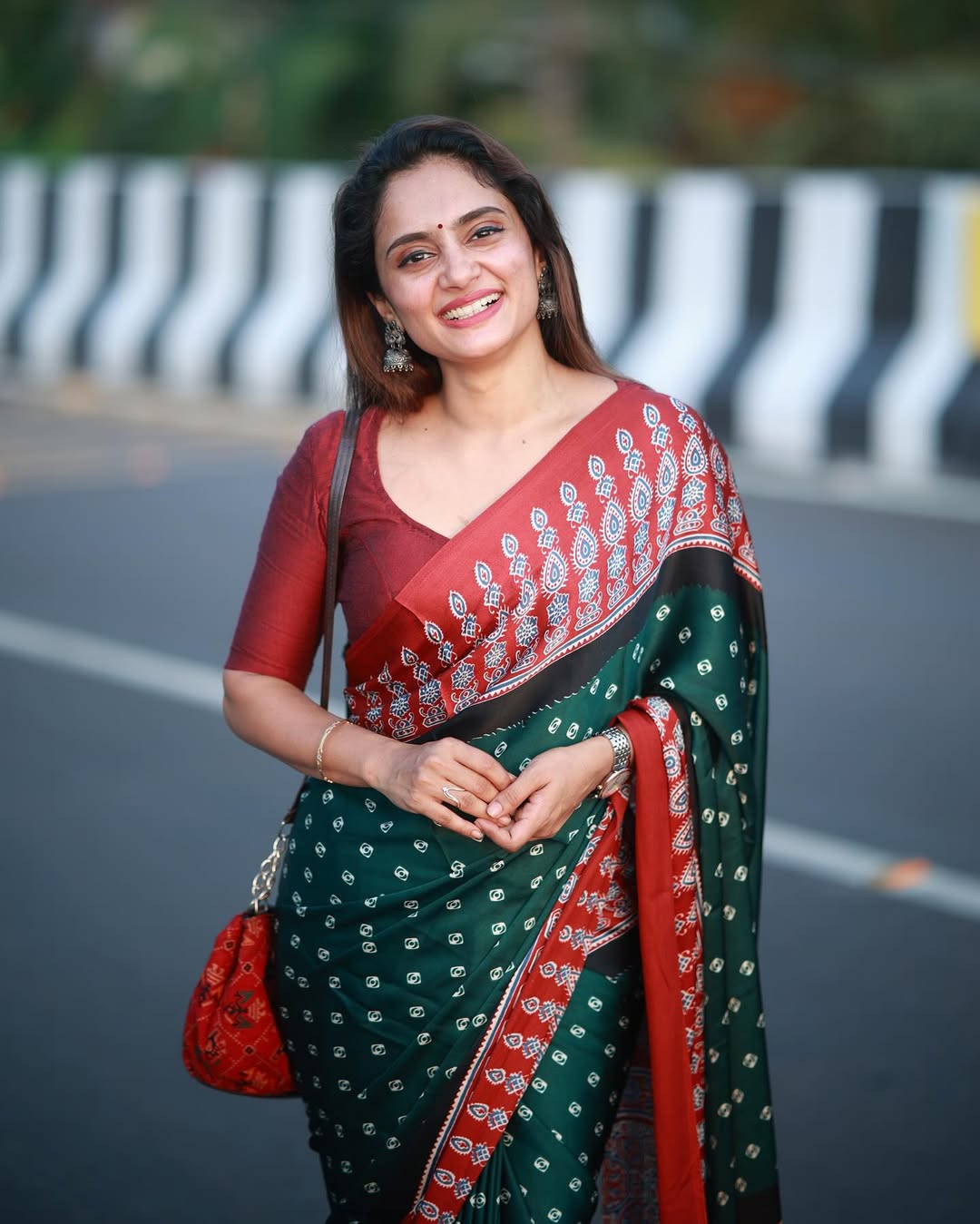 Elegant Saree Look – Timeless & Graceful