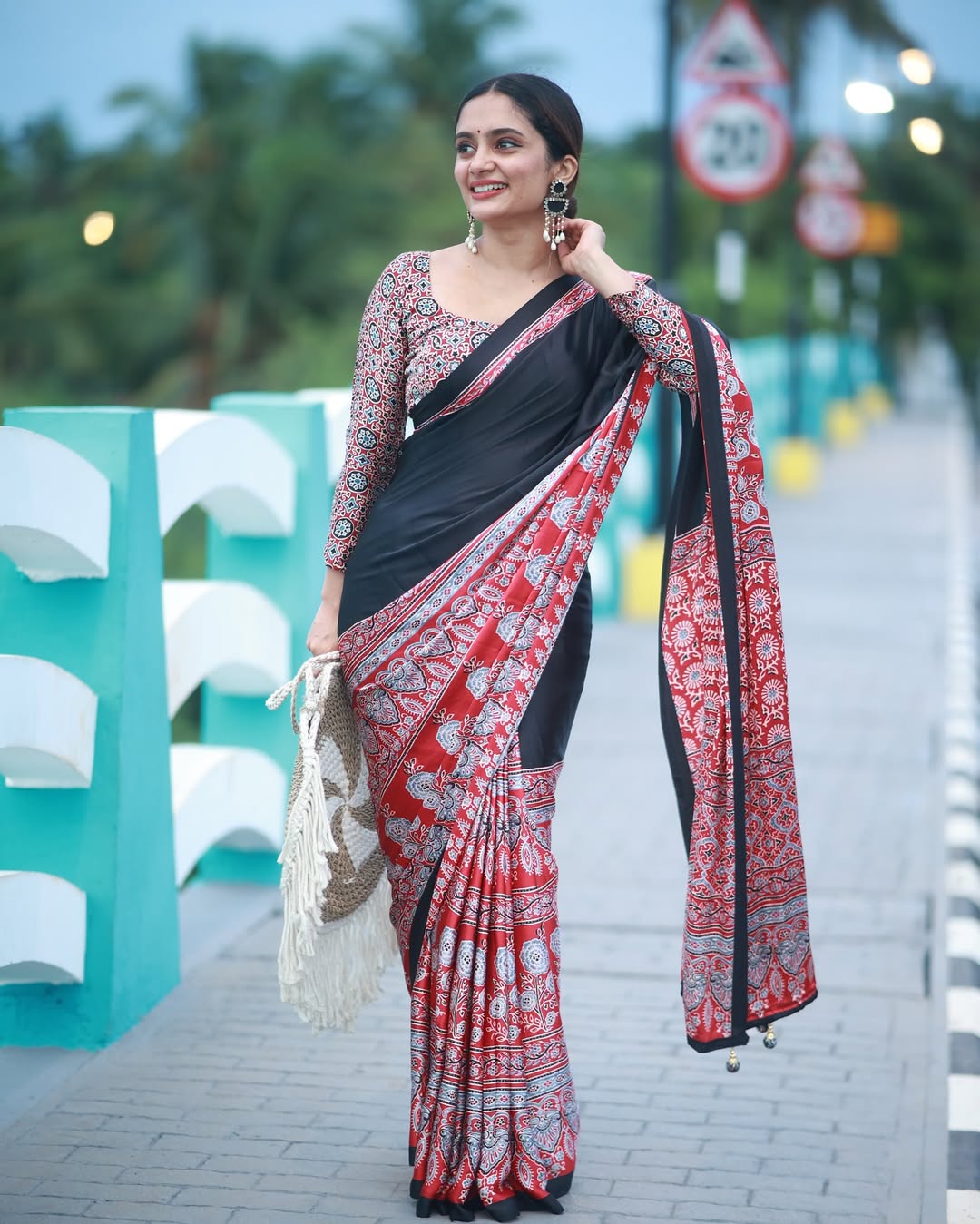 ready-to-wear Mul Cotton Silk Saree with pocket