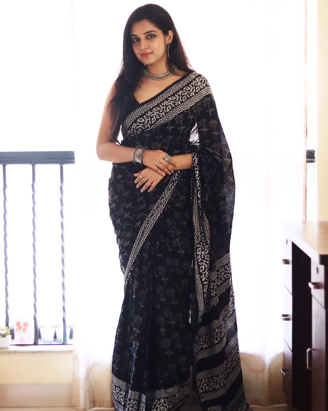 Stylish Black Ready To Wear Cotton Saree with Weaving Design
