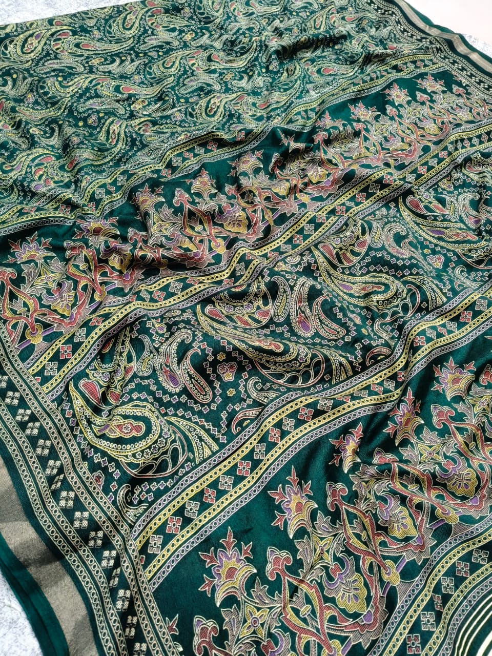 Elegant Mul Cotton Kani Print Saree with Classic Border