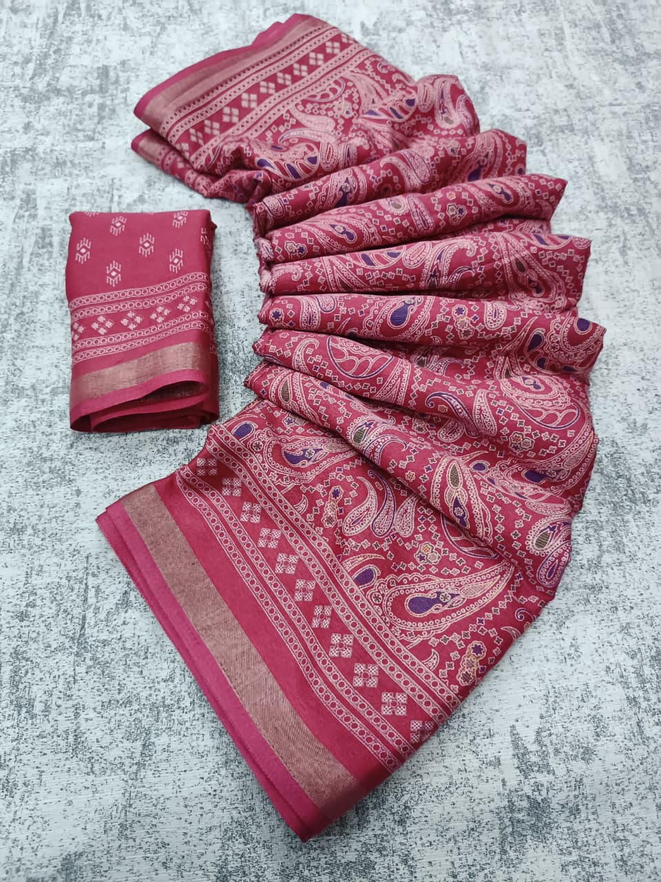 Elegant Mul Cotton Kani Print Saree with Classic Border