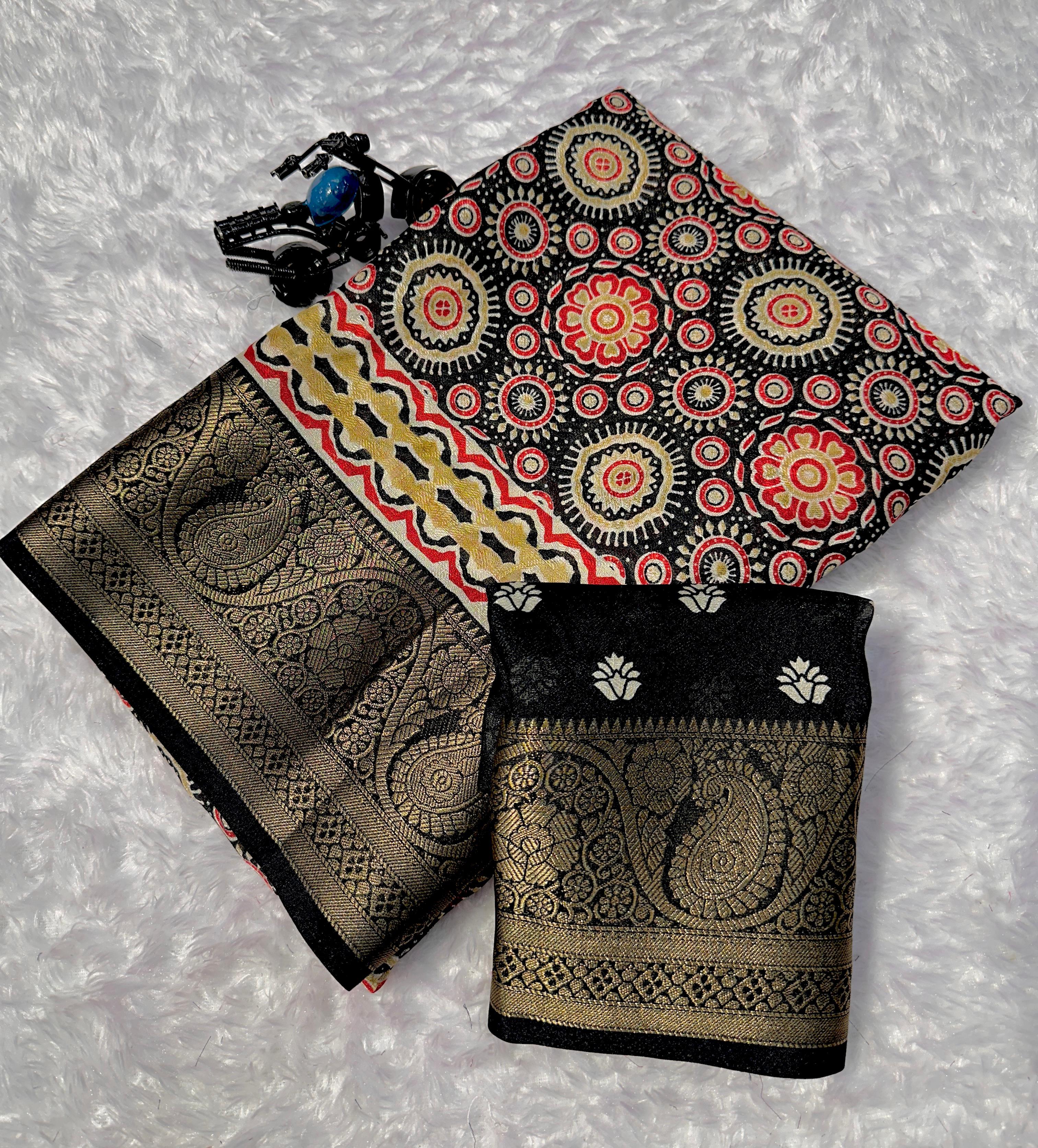 NEW LAUNCH Designer Blooming Foil Saree