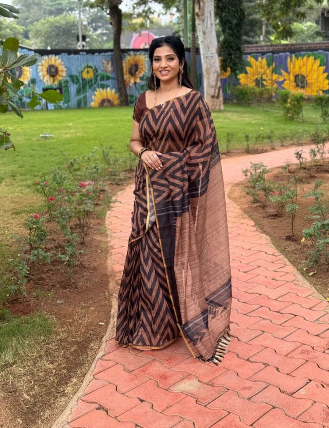 Pure Soft Linen Cotton Digital Print Saree