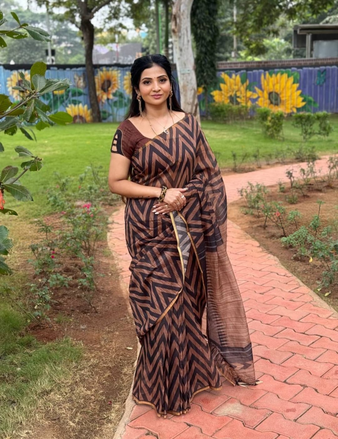 Pure Soft Linen Cotton Digital Print Saree