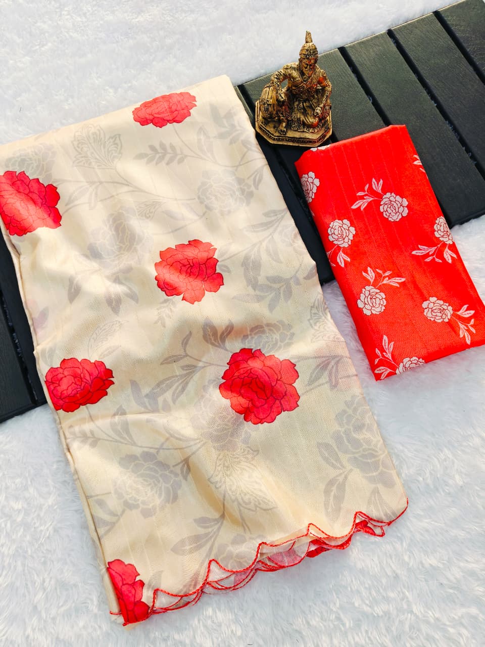 Heavy Handloom Tussar Silk Saree with Rose Digital Print
