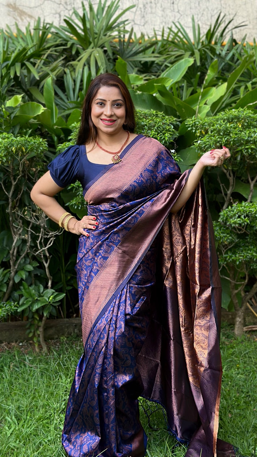 Banarasi Soft Silk Jacquard Zari Woven Saree