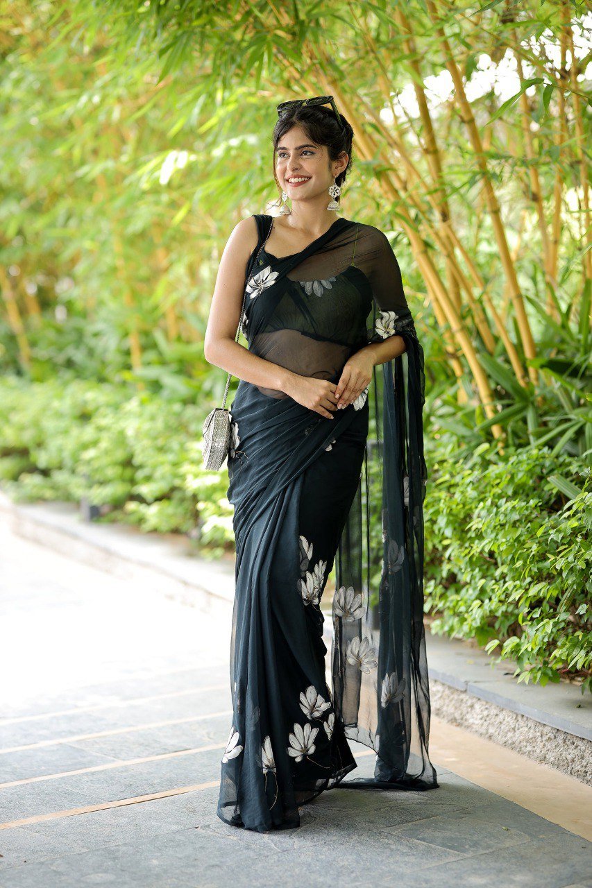 Midnight Charm Ready-to-Wear Georgette Printed Saree