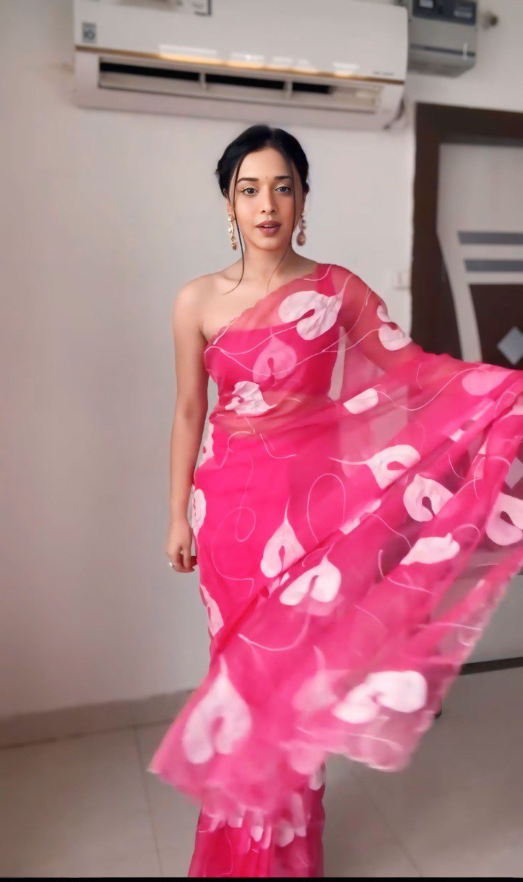 Soft Organza Printed Saree with Matching Plain Blouse – Elegant & Lightweight