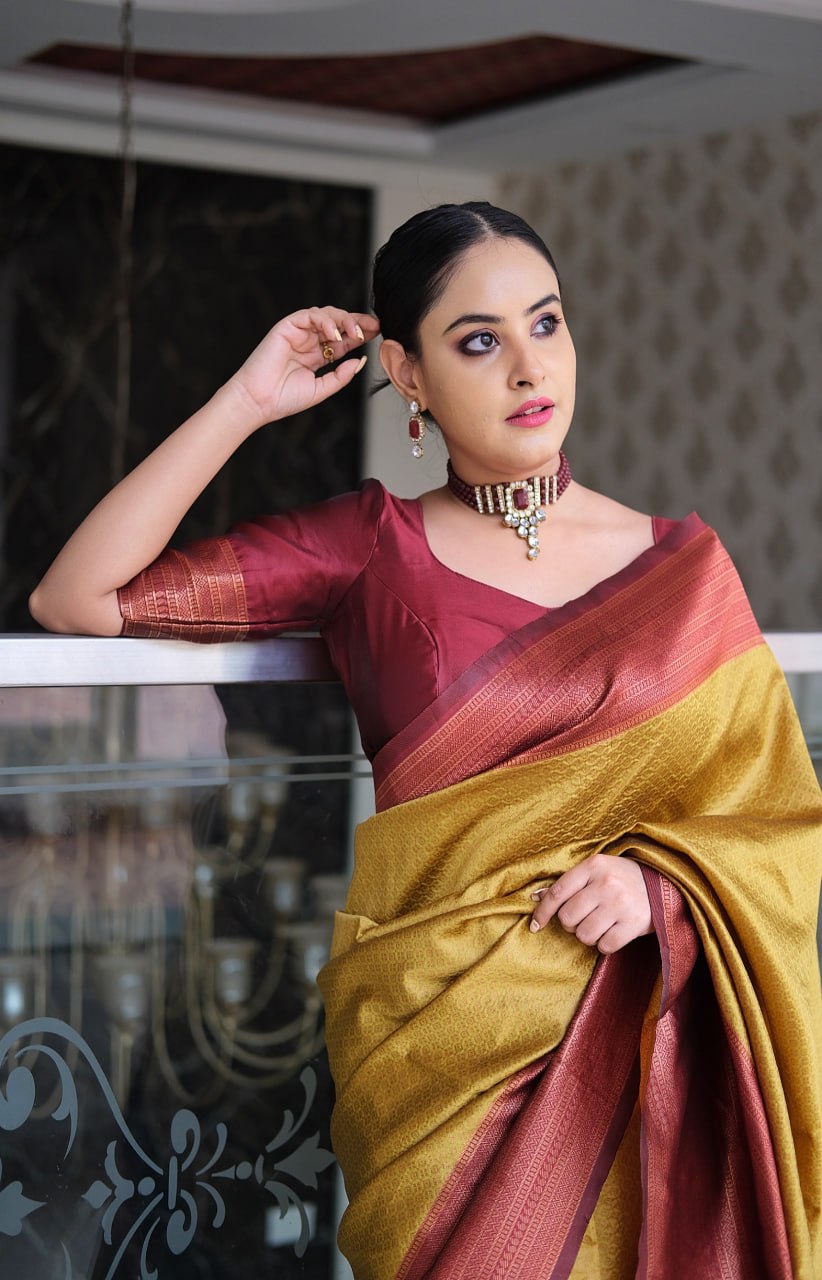 Banarasi Soft Silk Saree with Elegant Zari Work & Jacquard Weave