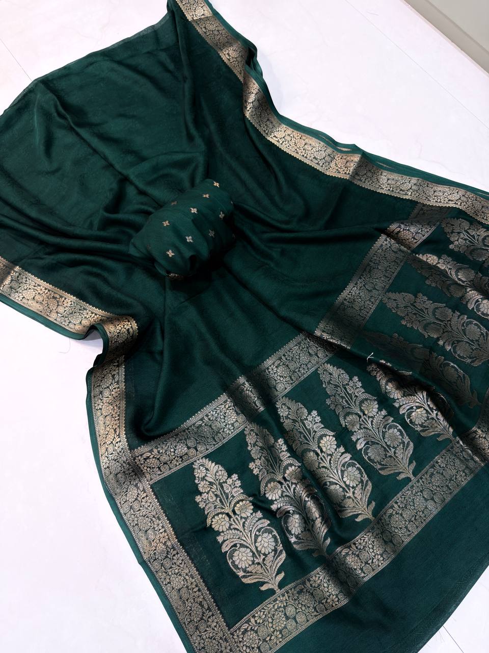 Premium Marshmallow Silk Saree with Jacquard Pallu