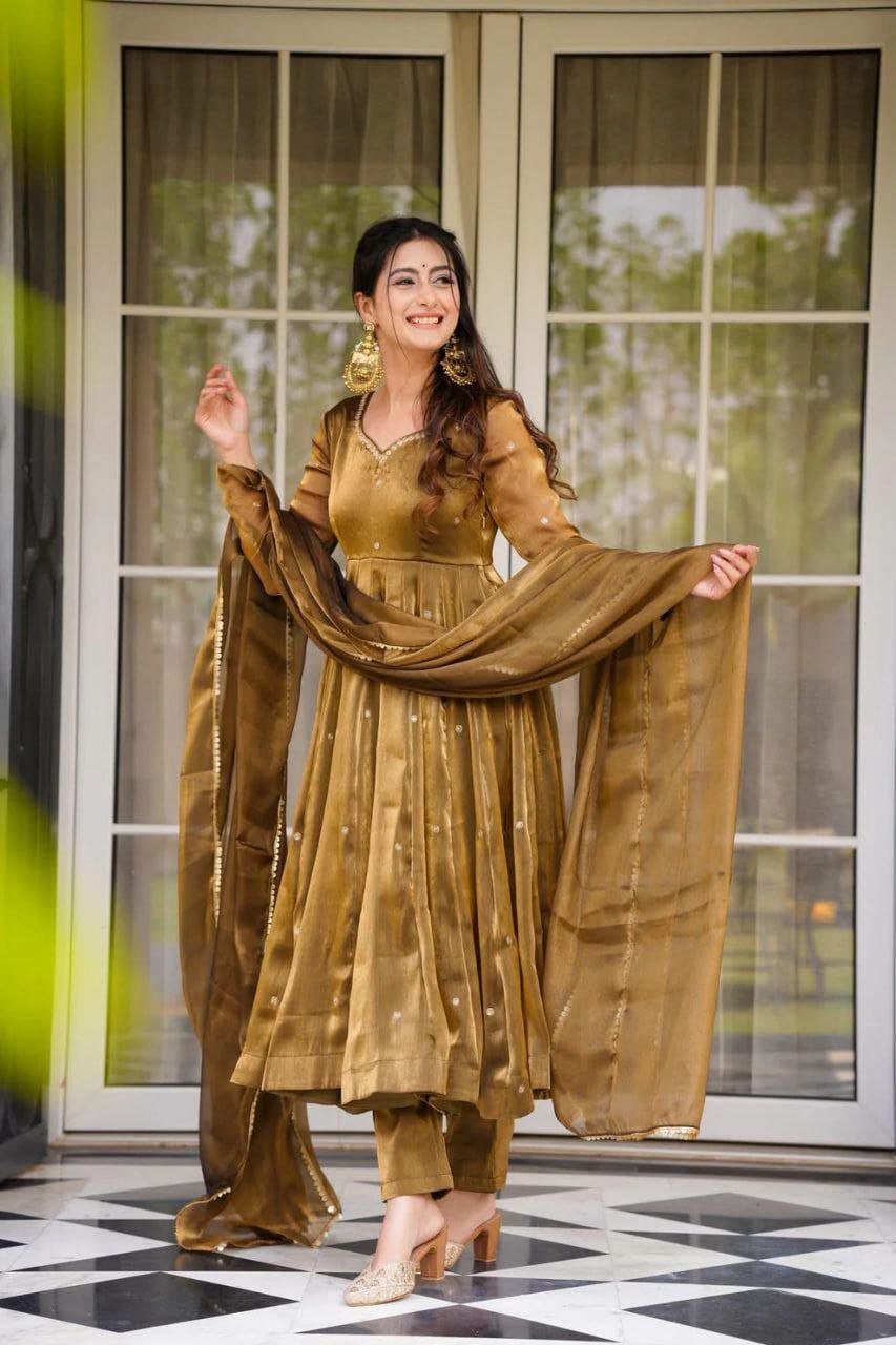 Elegant Jimmy Choo Fabric Kurti Set with Pant & Lace Dupatta