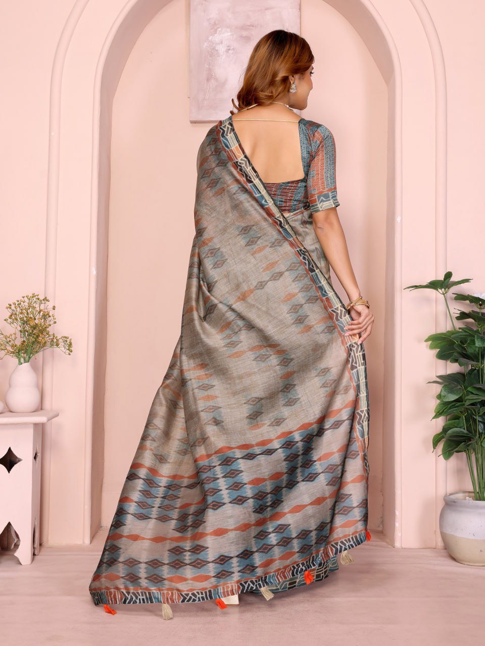 Grey & Rust Patterned Black Chanderi Saree