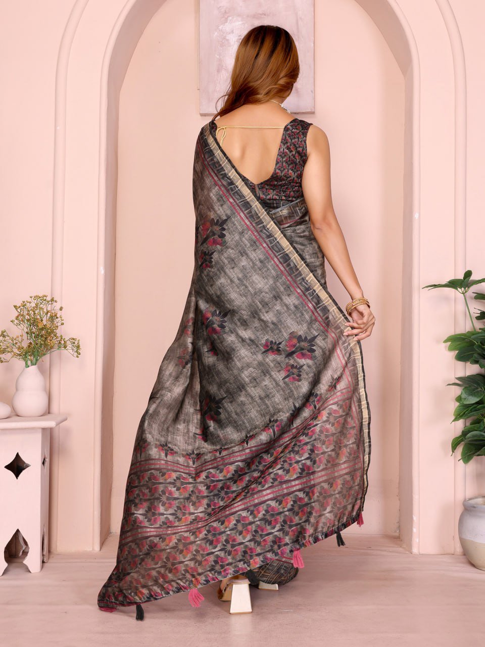 Grey & Black Floral Black Chanderi Saree