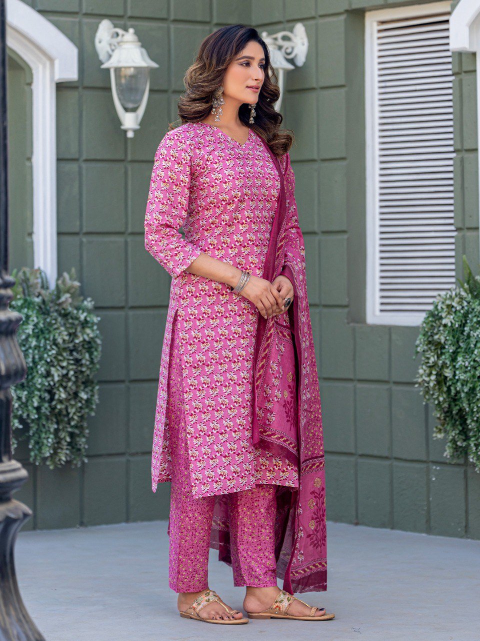 Pink Blossom Cotton Blend Printed Kurti Pant Dupatta Set
