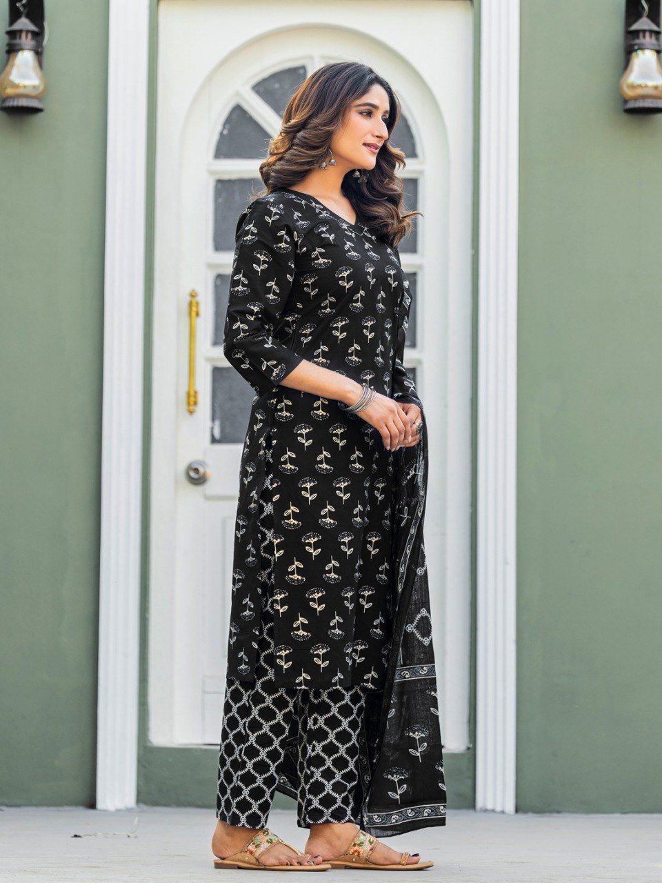 Fully Stitched Cotton Kurti Pant Dupatta Set in classic Black