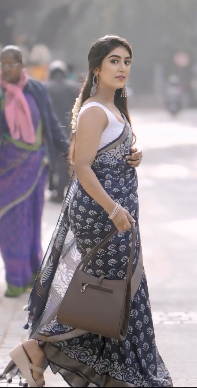 Ready-to-Wear Navy Blue Cotton Saree