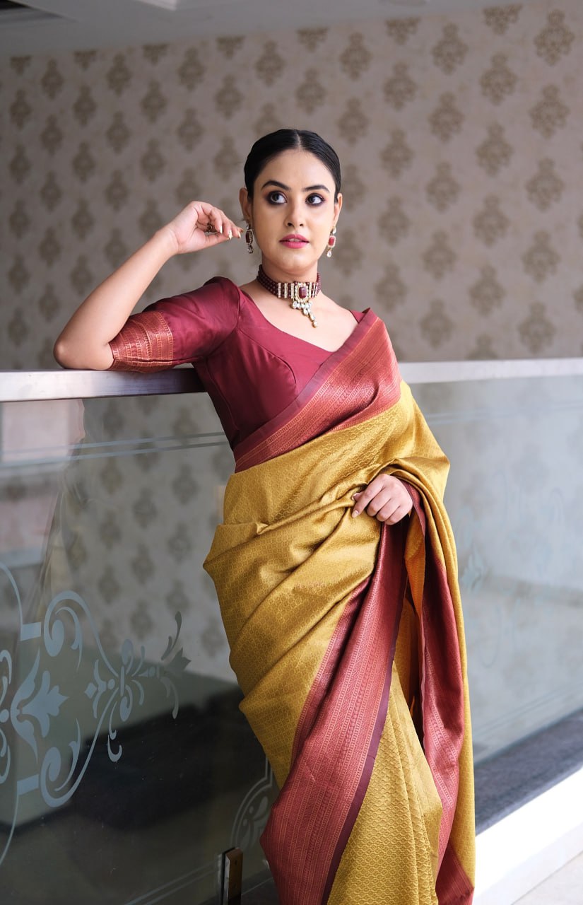 Banarasi Soft Silk Saree with Elegant Zari Work & Jacquard Weave