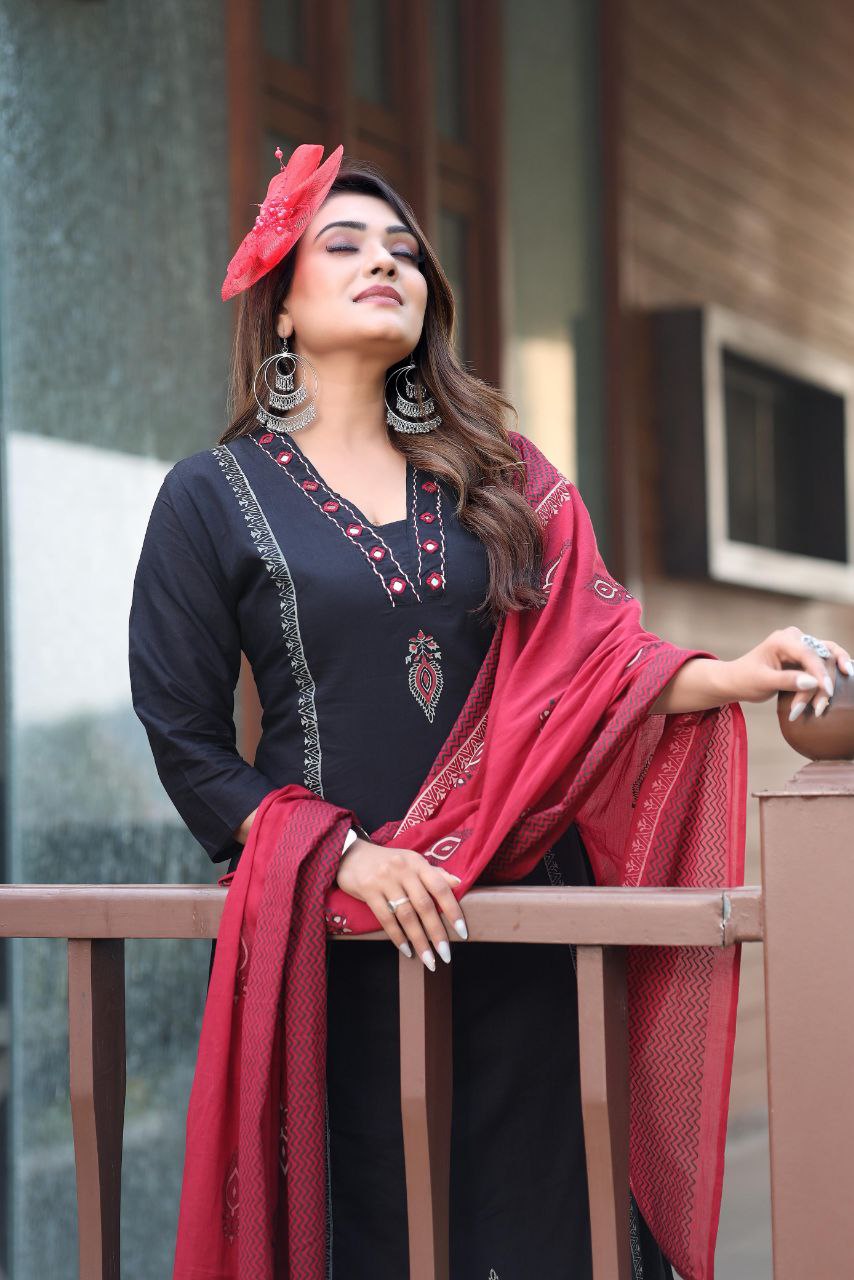 Pure Cotton Black Kurti Set with Mul Cotton Block Print Dupatta