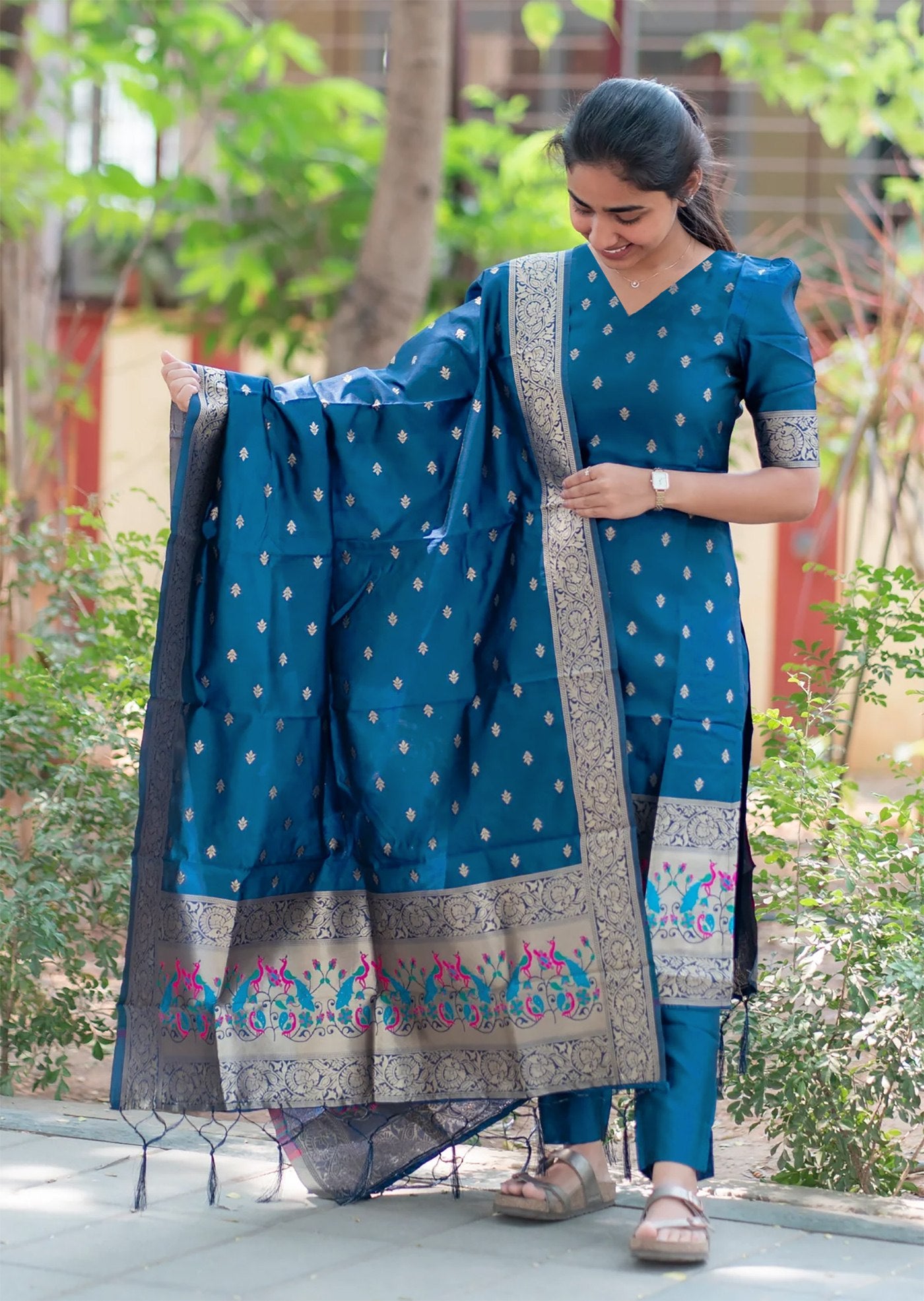 Kurta Pent Dupatta Set