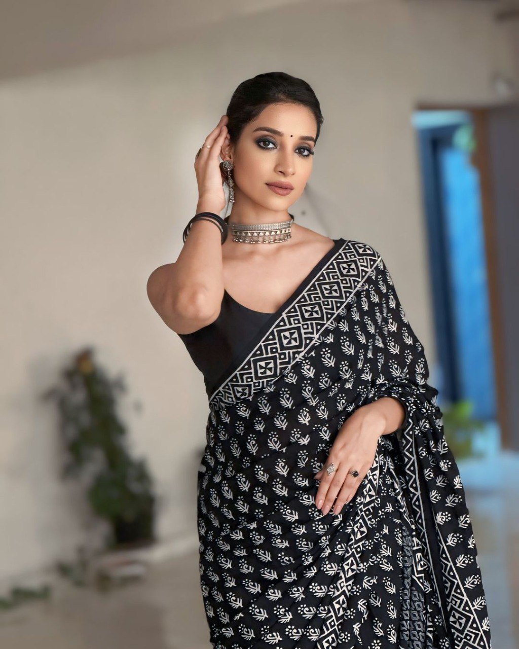 Black Printed Cotton Ready-to-Wear Saree with Unstitched Blouse