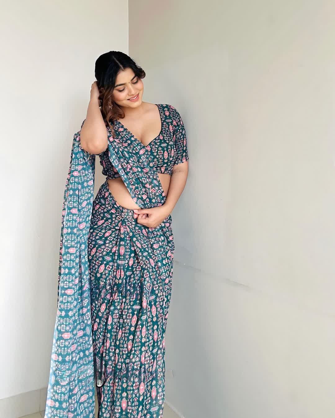 Rama Green Radiance Georgette Ready-to-Wear Saree