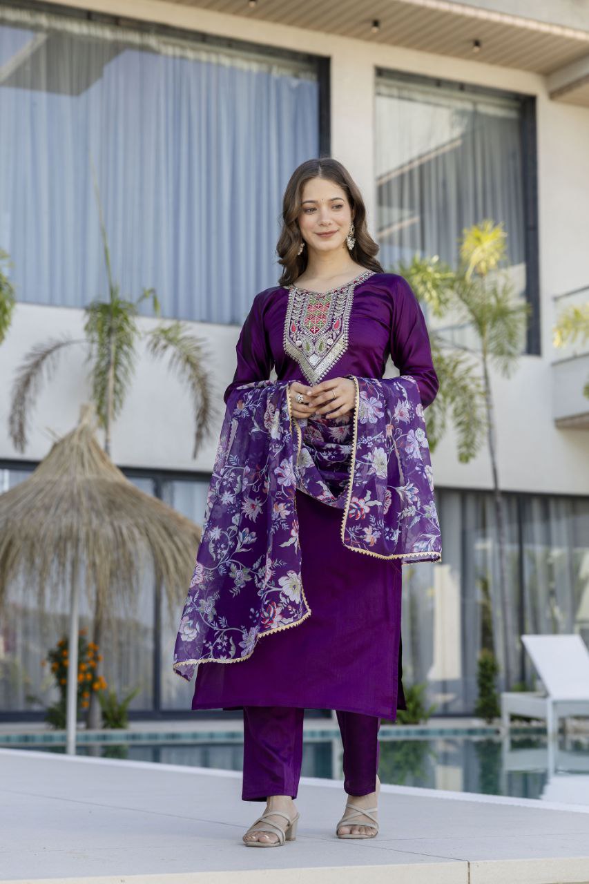 Viscose Chanderi Cotton Silk Embroidered Kurti Pant Set with Organza Jacquard Dupatta