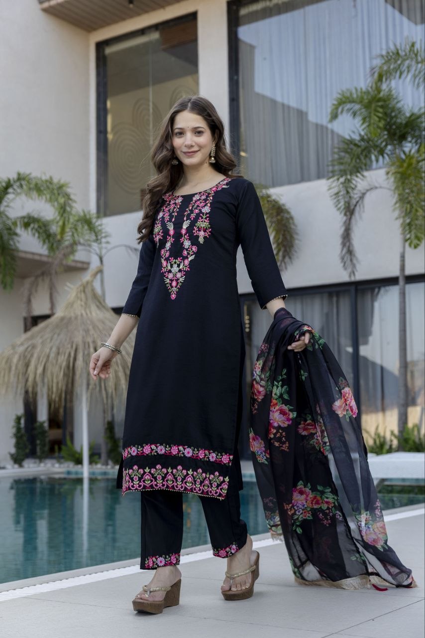 Pure Viscose D Chinon Kurta Set with Organza Dupatta
