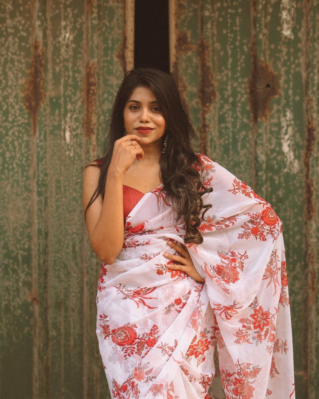 Ready-to-Wear Off White Georgette Saree