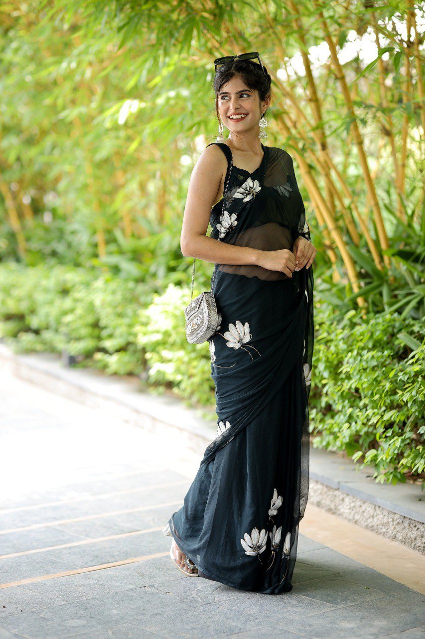 Midnight Charm Ready-to-Wear Georgette Printed Saree
