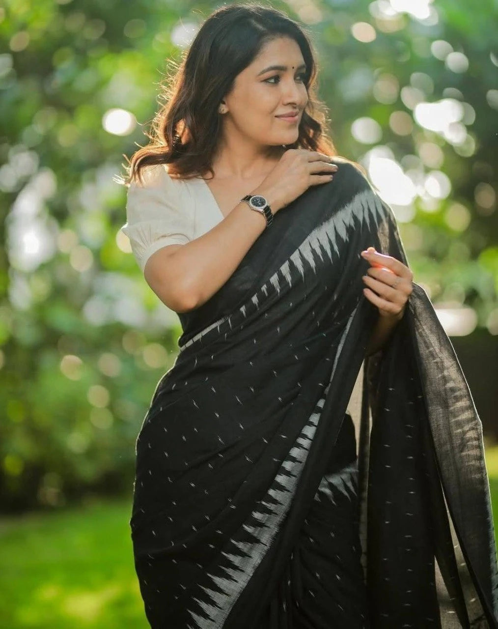 Elegant Green Cotton Printed Saree