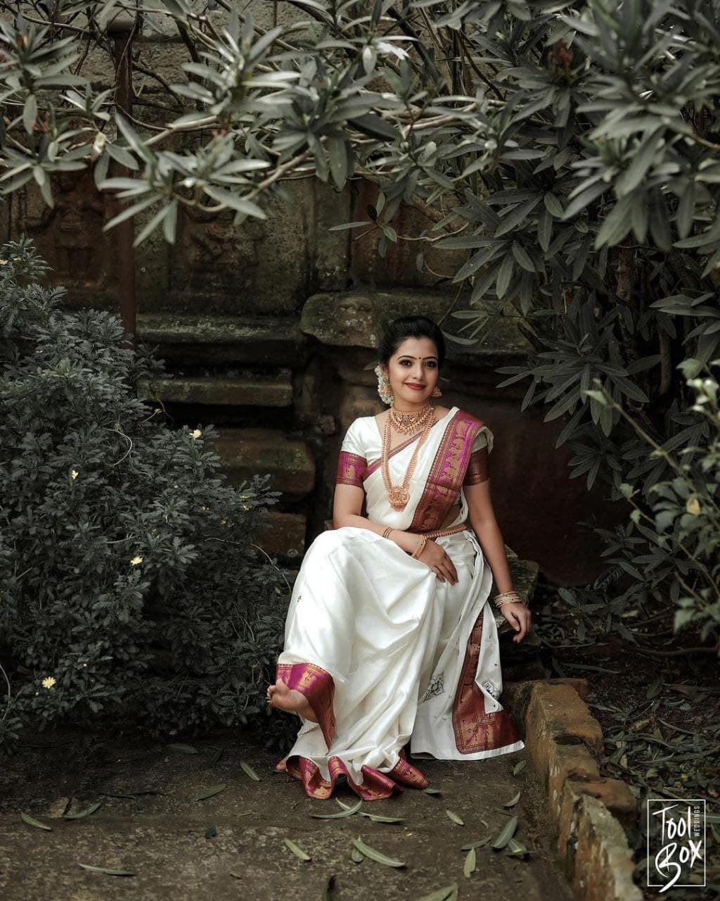 New Designer Soft Lichi Silk Saree with Golden Jari Work