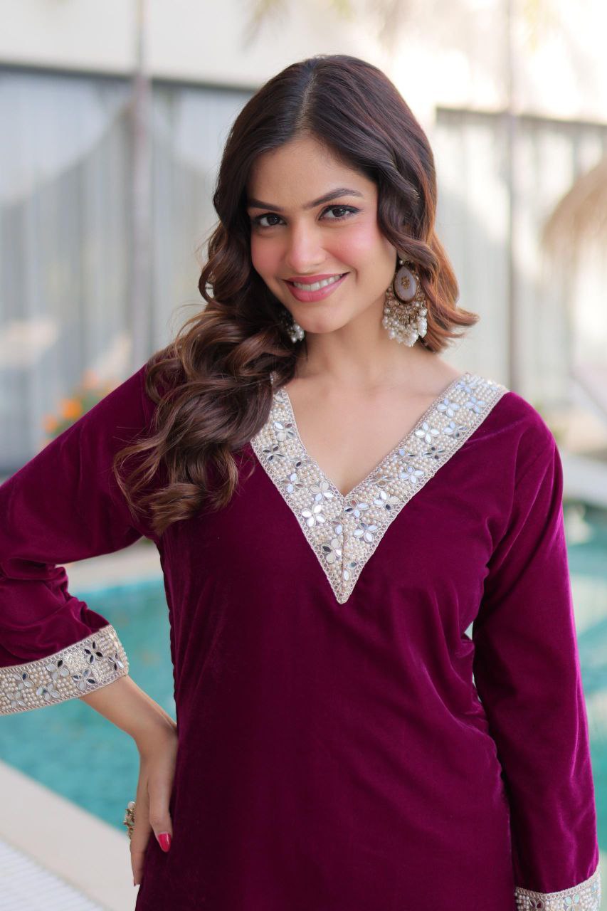 Premium Velvet Kurti Set with Mirror Work & Batwa