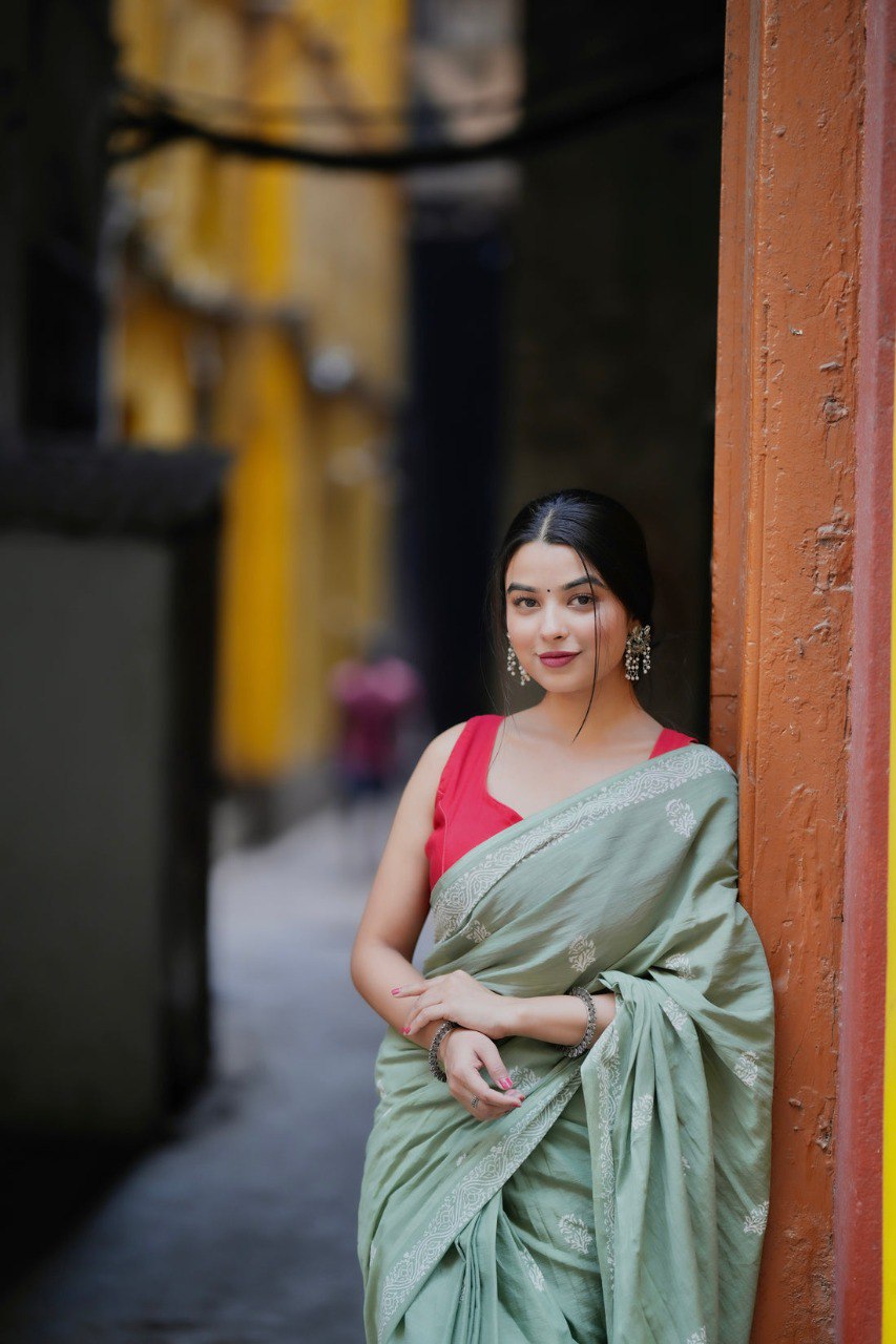 Ready to Wear Mul Cotton Saree with Pocket & Silk Blouse