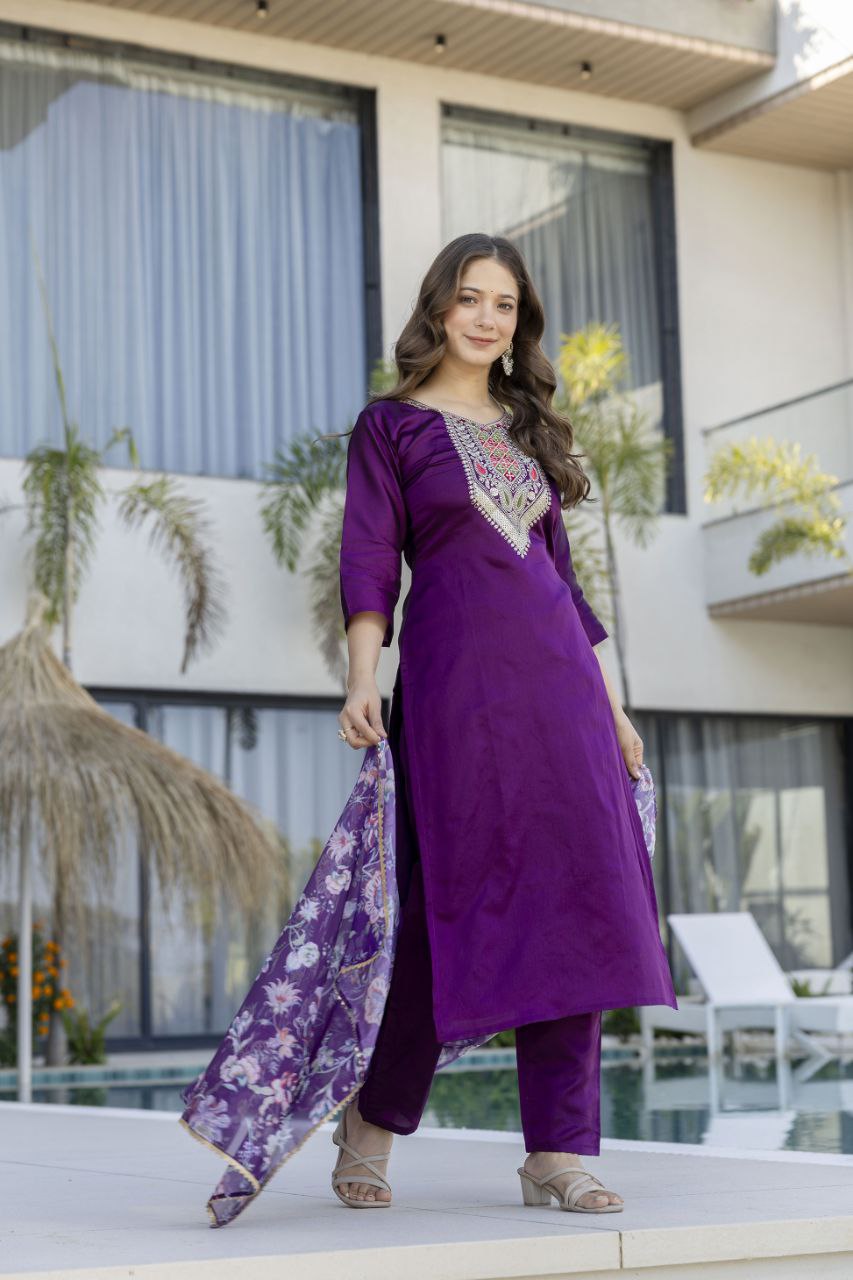 Viscose Chanderi Cotton Silk Embroidered Kurti Pant Set with Organza Jacquard Dupatta