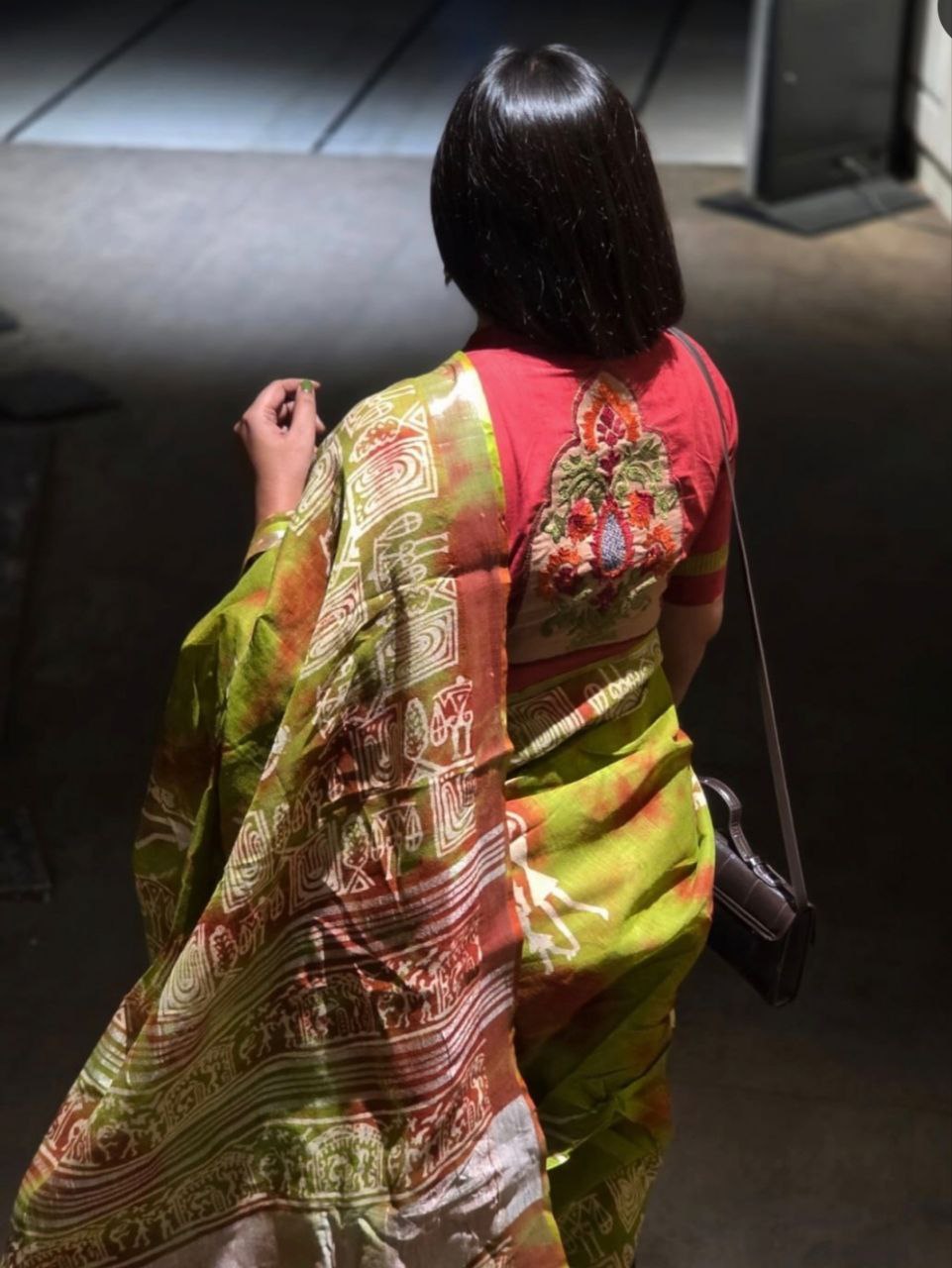 Elegant Soft Linen Saree with Silver Jari Border