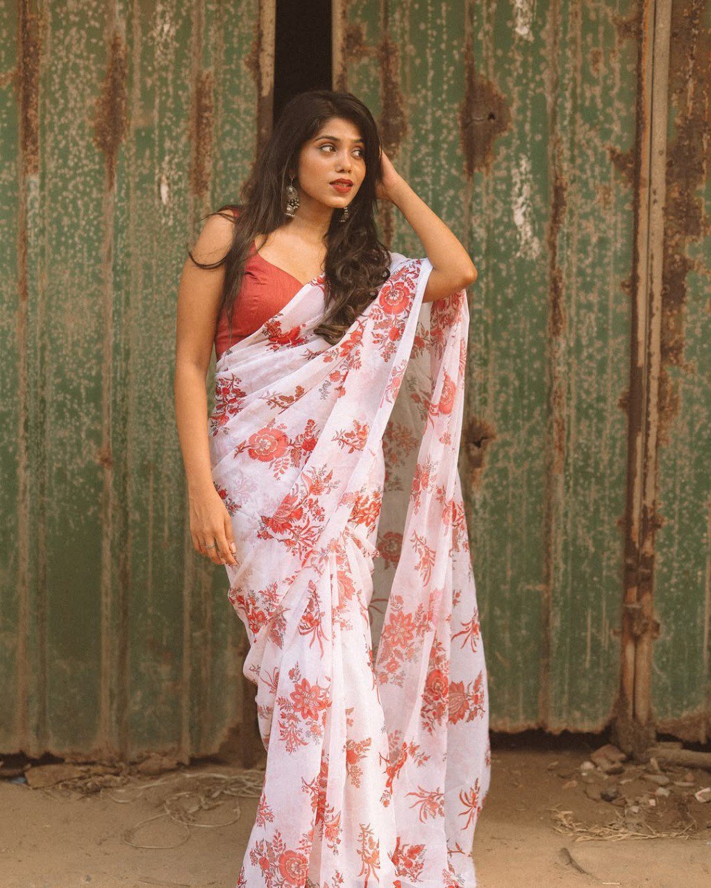 Ready-to-Wear Off White Georgette Saree