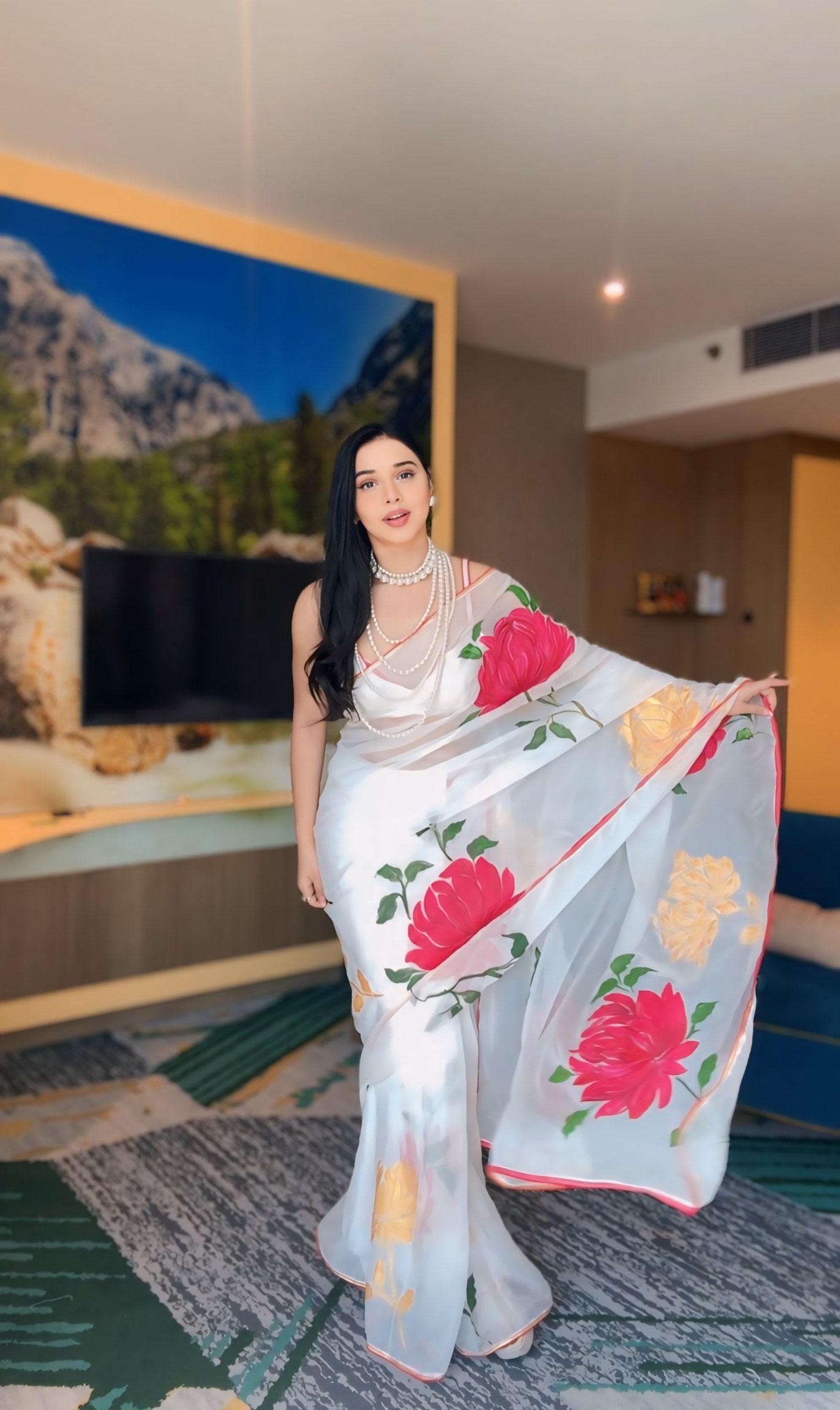 Elegant White Georgette Printed Saree