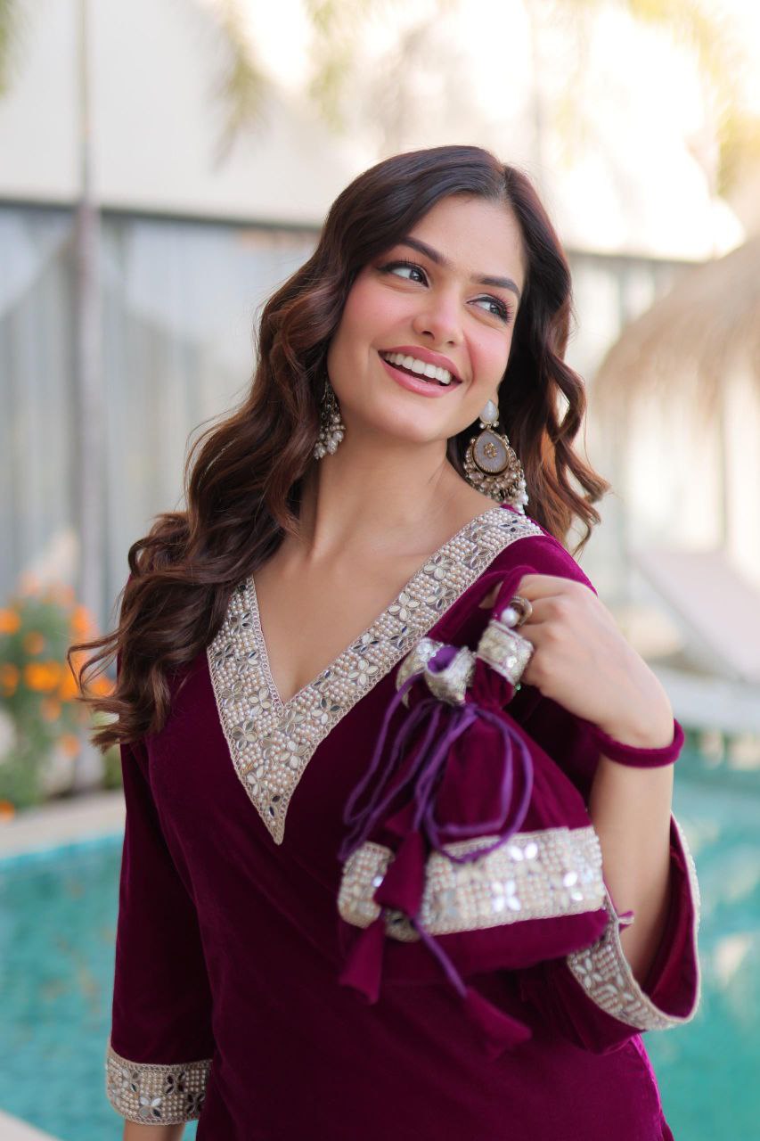 Premium Velvet Kurti Set with Mirror Work & Batwa