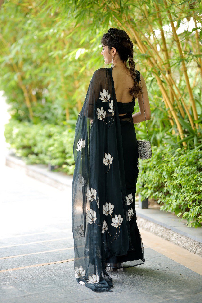 Midnight Charm Ready-to-Wear Georgette Printed Saree
