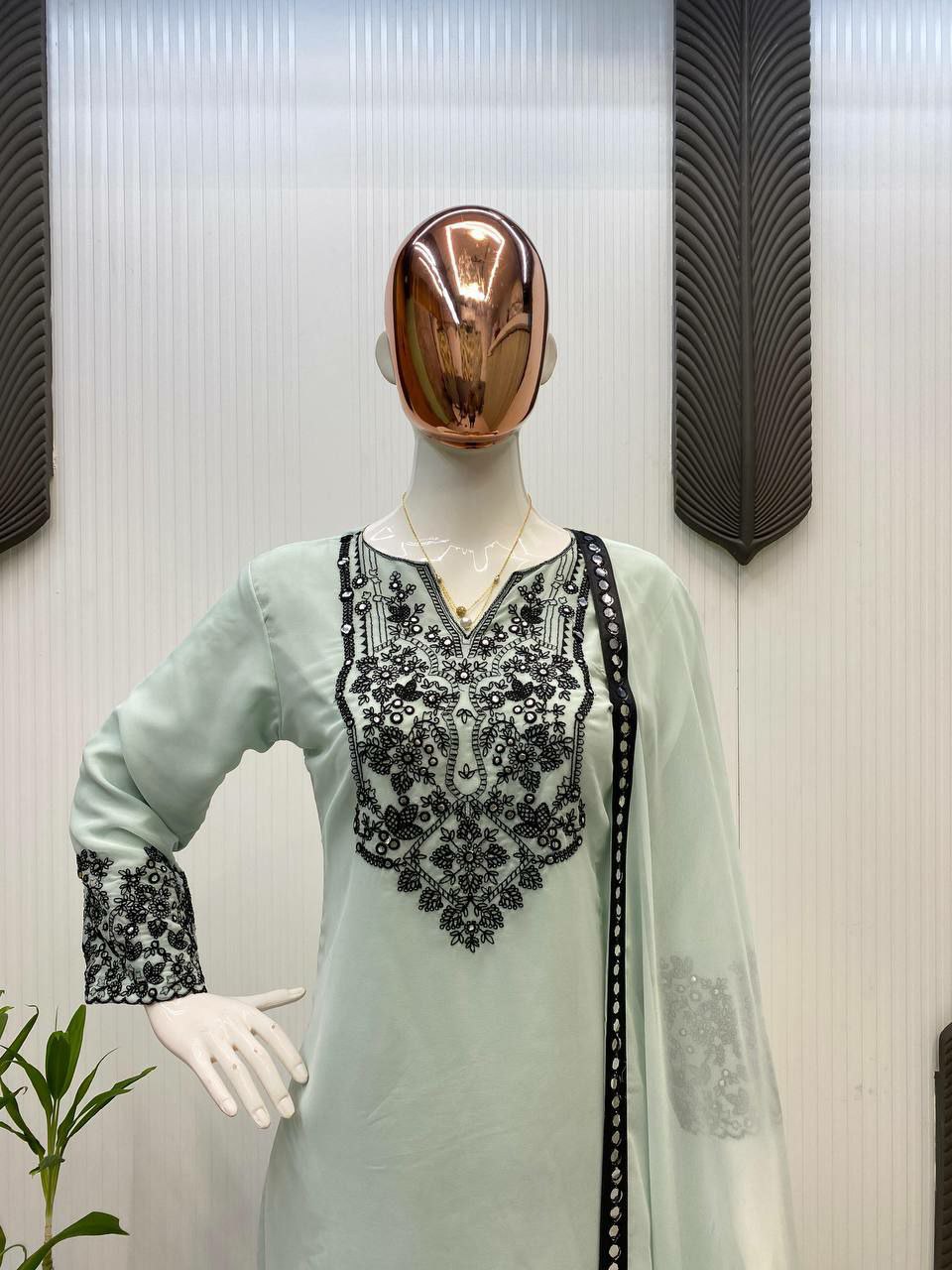 Elegant Georgette Foil Work Kurti Set with Dupatt