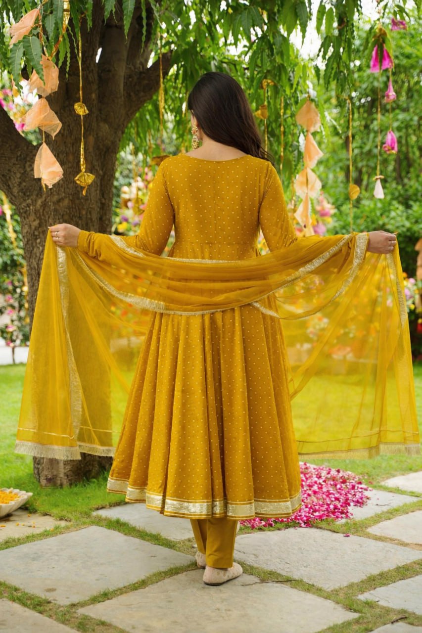 Elegant Georgette Fabric Calf Length Straight Kurta Set